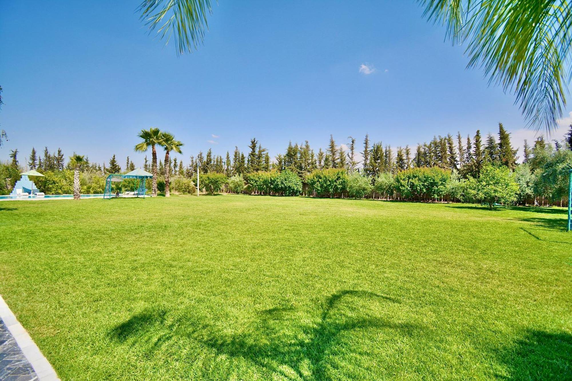 Ferme De Vacances Avec Une Grande Villa A Marrakech Marrakesh Buitenkant foto